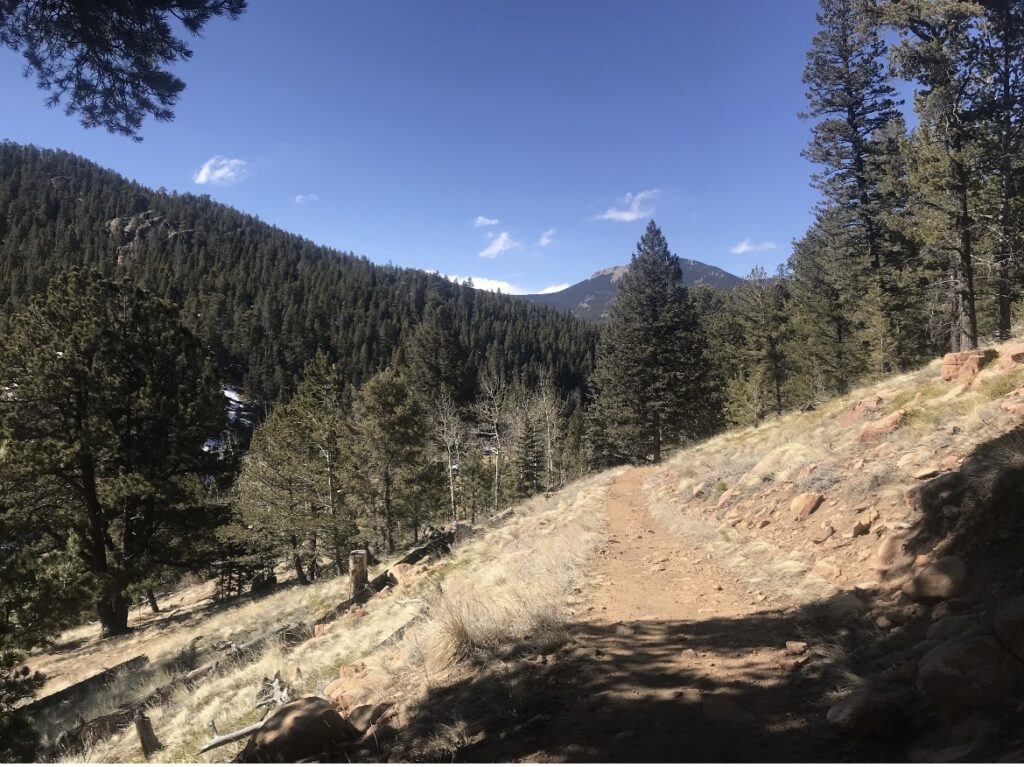 view along the way in Staunton State Park