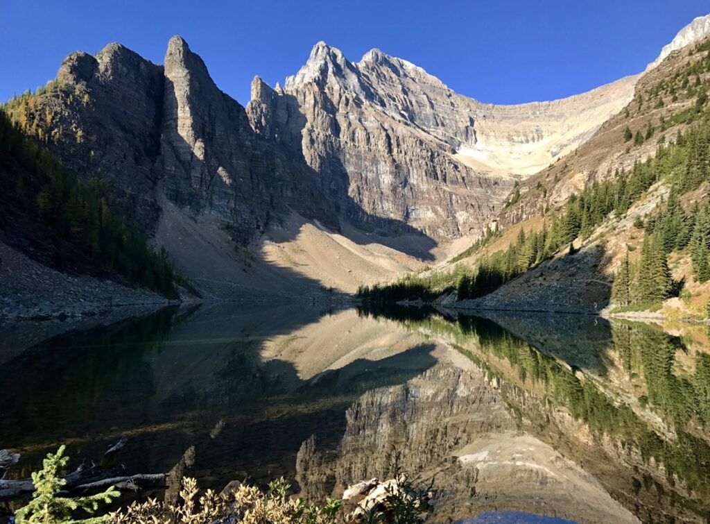 Plain of Six Glaciers Trail